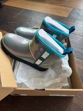 UGG Kids Iridescent/Clear Classic MINI II Rain Boots